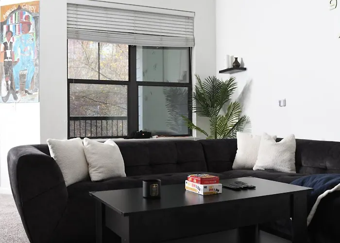 Midtown Contemporary Luxury 1Bd-Pool-Gym-Patio-Office