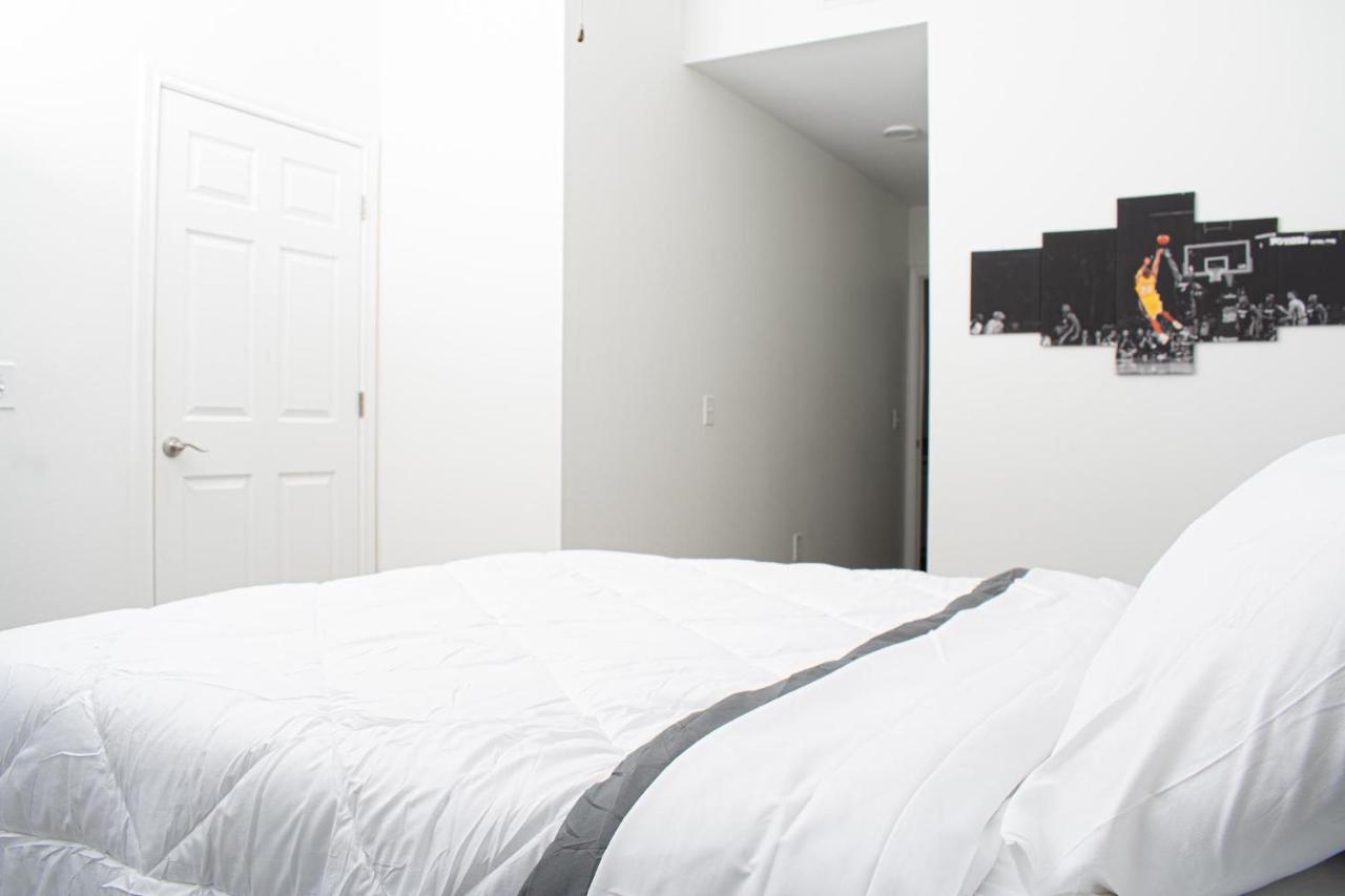 Apartment Midtown Contemporary Luxury 1bd-pool-gym-patio-office Houston